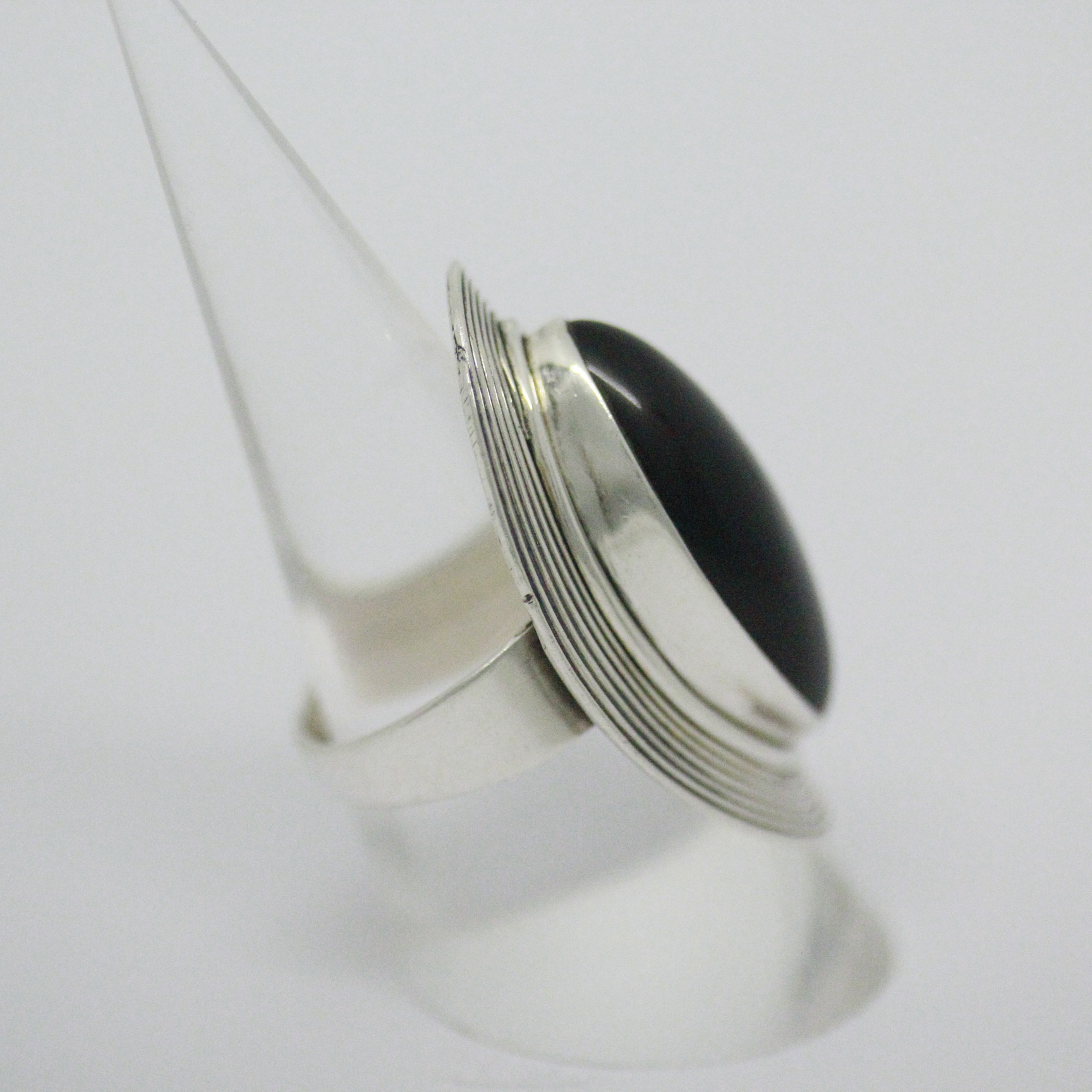 Bague En Argent Massif - Motif Dôme Avec Navette En Onyx - Taille 55 - Occasion