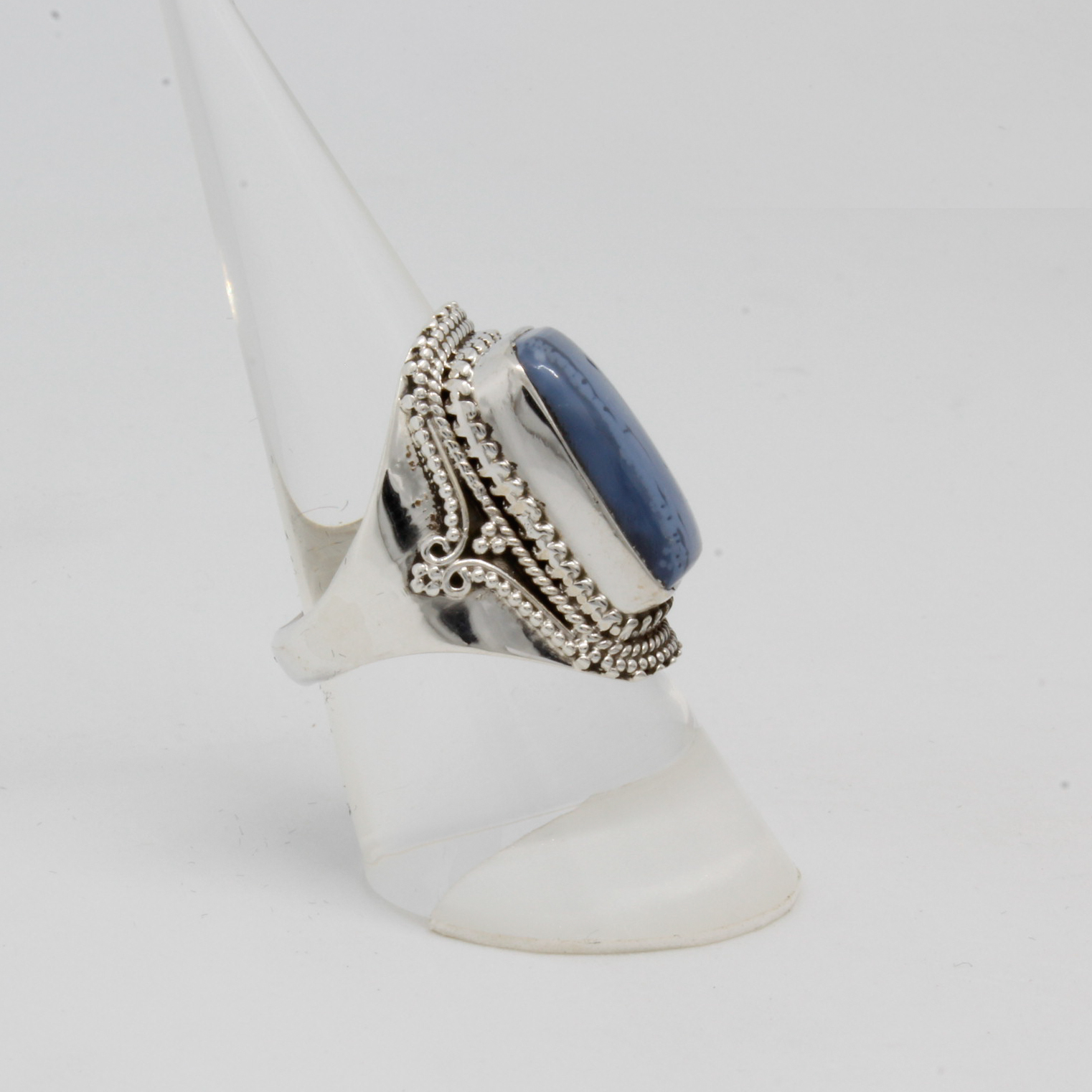 Bague ethnique ovale Purpurite